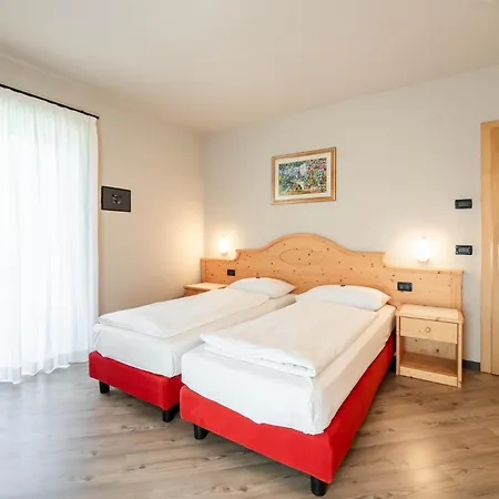 Garni Letizia Frühstückspension Campitello di Fassa