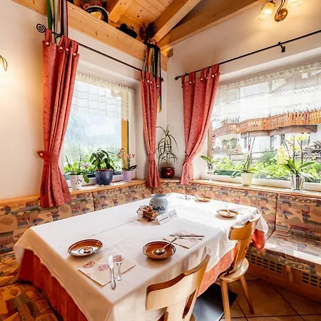 Couette-café Garni Letizia